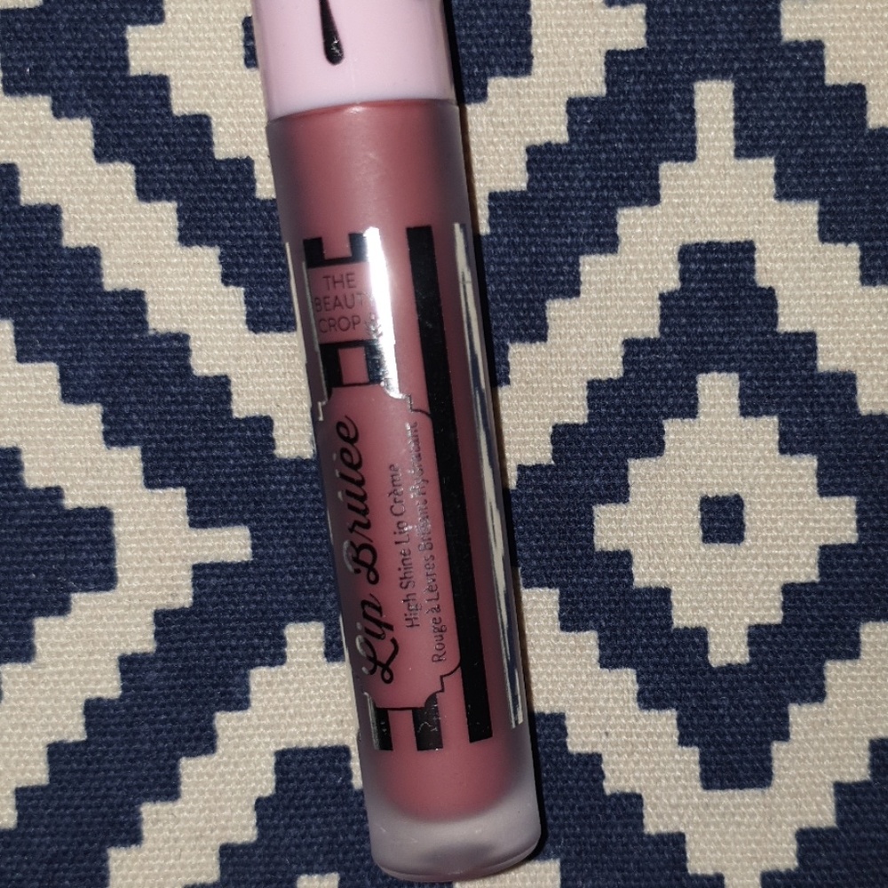 High Shine Lip Gloss:: Lip Brulee in Candy Floss